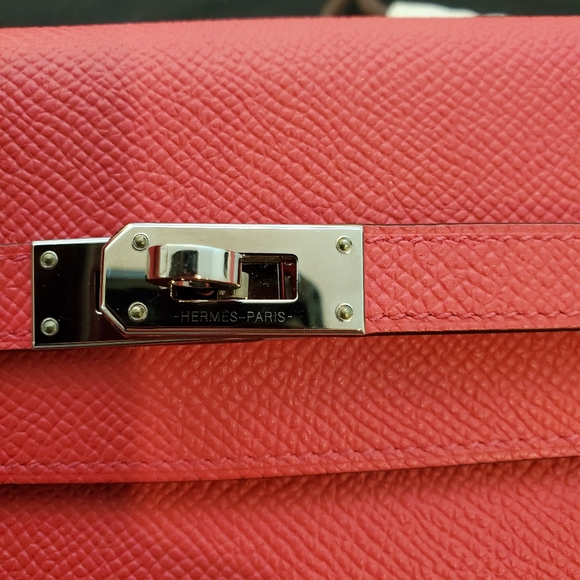 💕SOLD💕HERMES Epsom Medium Kelly Wallet - Picture 2 of 11